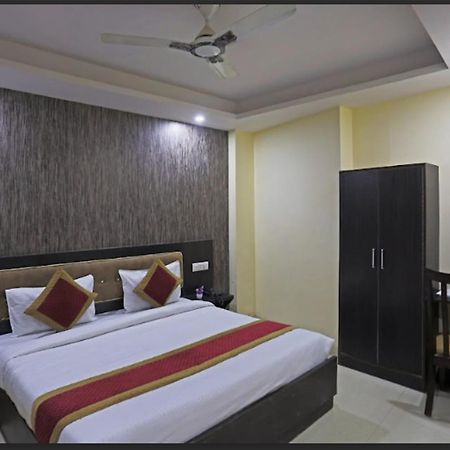 Hotel O Urban Wings Nueva Delhi Exterior foto