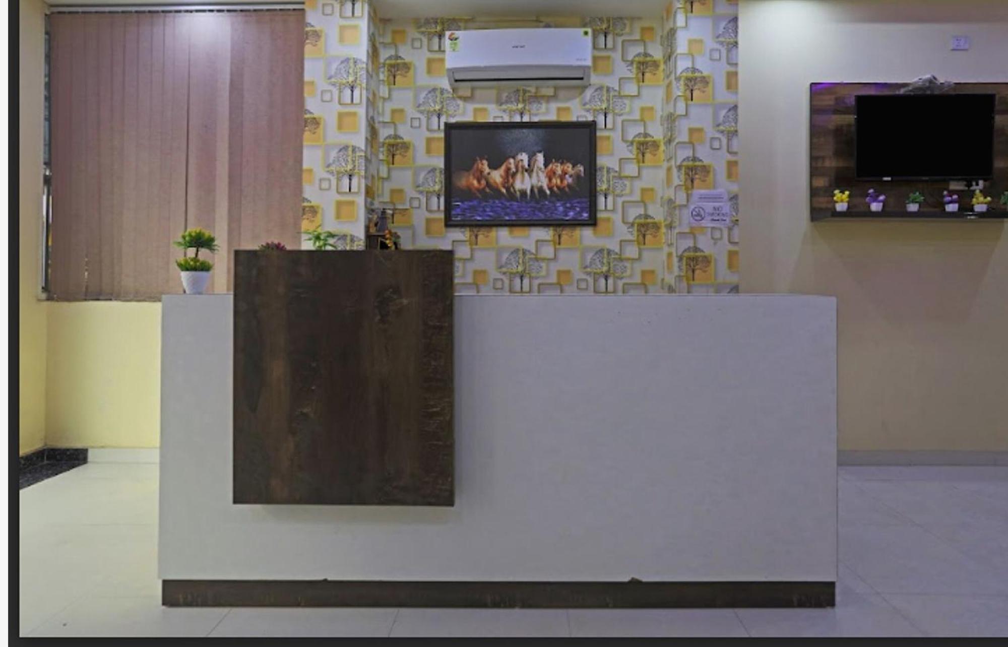 Hotel O Urban Wings Nueva Delhi Exterior foto